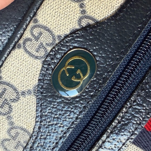 Gucci Beige and Black Crossbody Bag - Picture 5 of 8